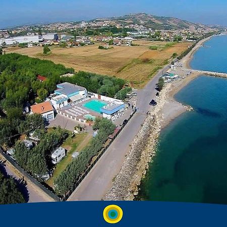 Club Del Sole Roseto Degli Abruzzi Easy Camping Village Exterior foto