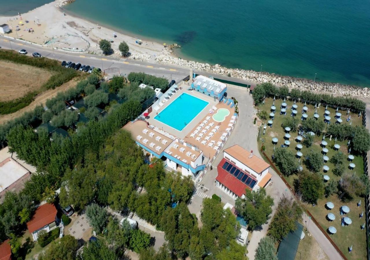 Club Del Sole Roseto Degli Abruzzi Easy Camping Village Exterior foto