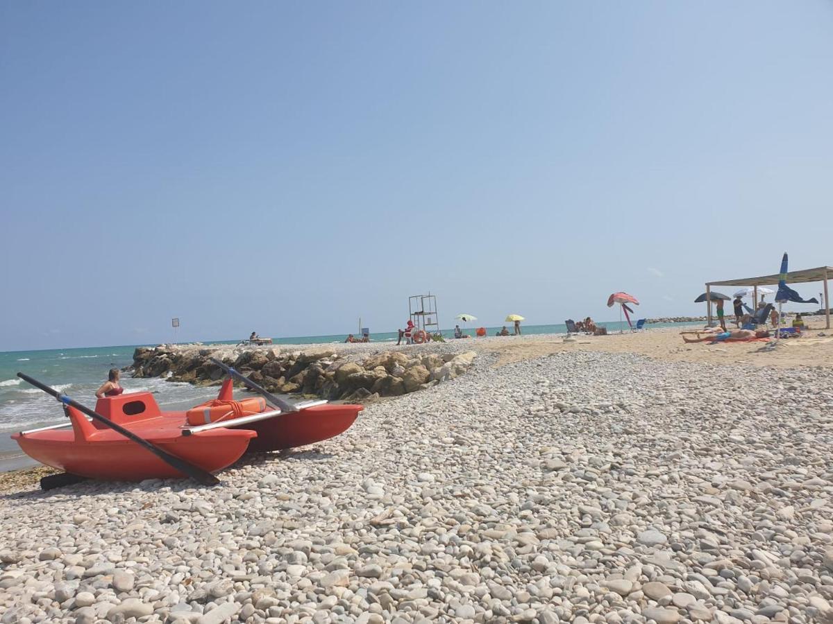 Club Del Sole Roseto Degli Abruzzi Easy Camping Village Exterior foto