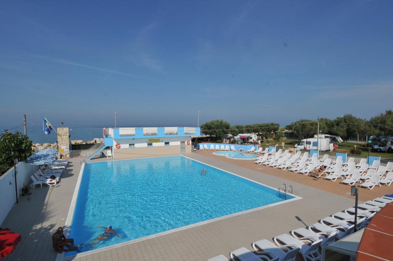 Club Del Sole Roseto Degli Abruzzi Easy Camping Village Exterior foto